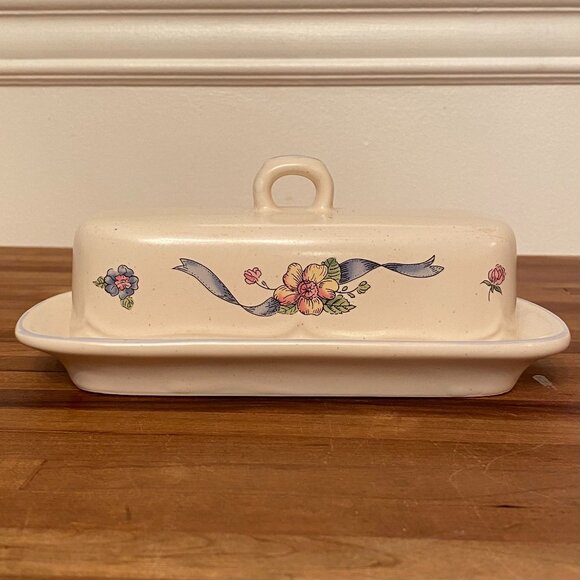 Butter Dish with Lid Floral and Ribbon Design by International China Stoneware - Picture 1 of 6
